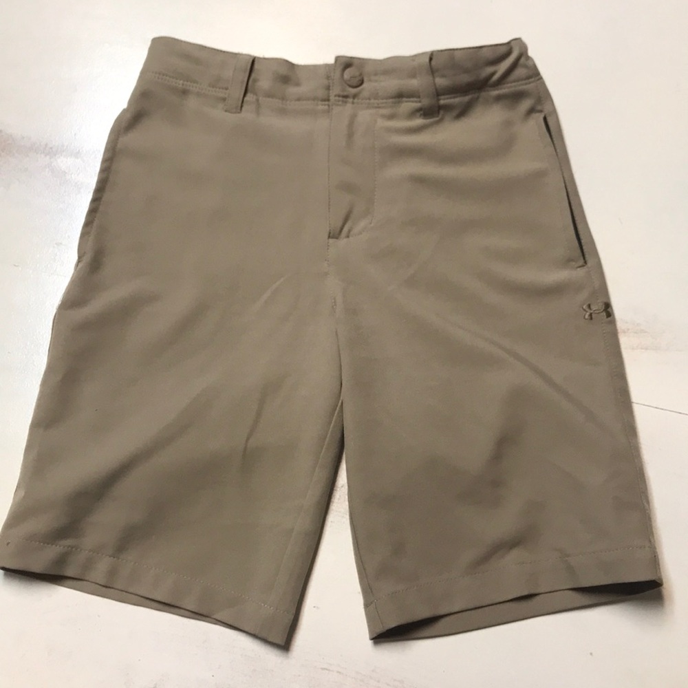 Boys Khaki Under Armour Golf Shorts Size 7